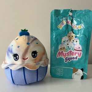 Squishmallows NEW Mystery Squad 5" Blueberry Muffin